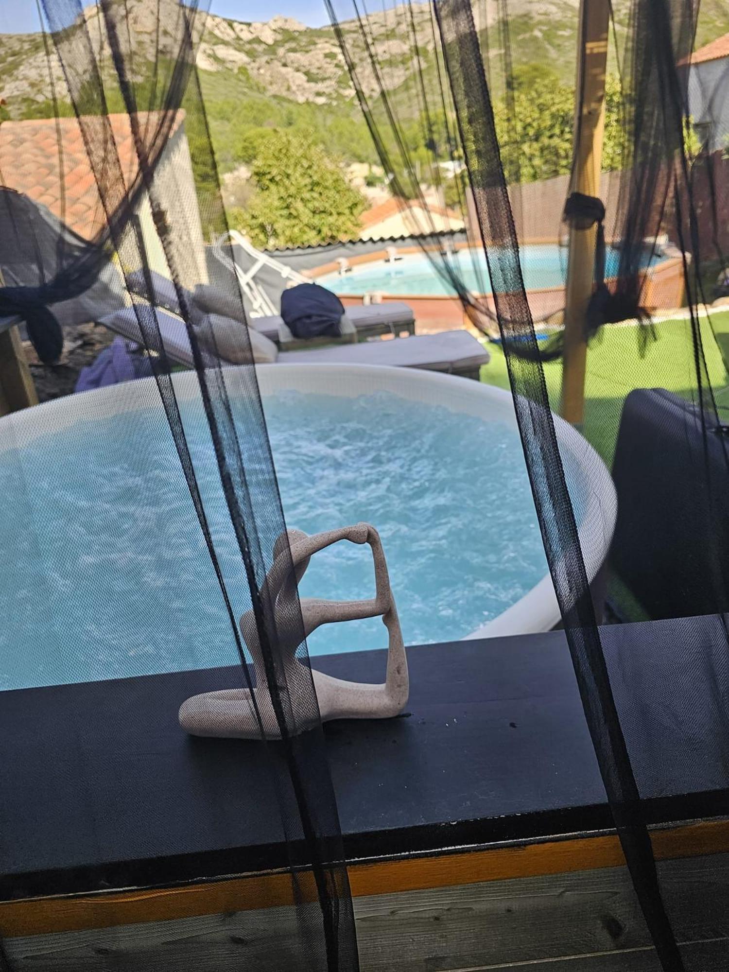 Le Nid Des Calanques Et Son Jacuzzi Apartman Marseille Kültér fotó